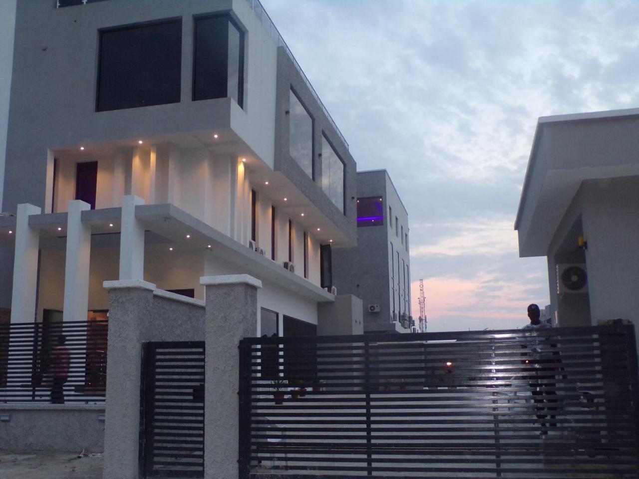 The Mayhill Lekki Bagian luar foto