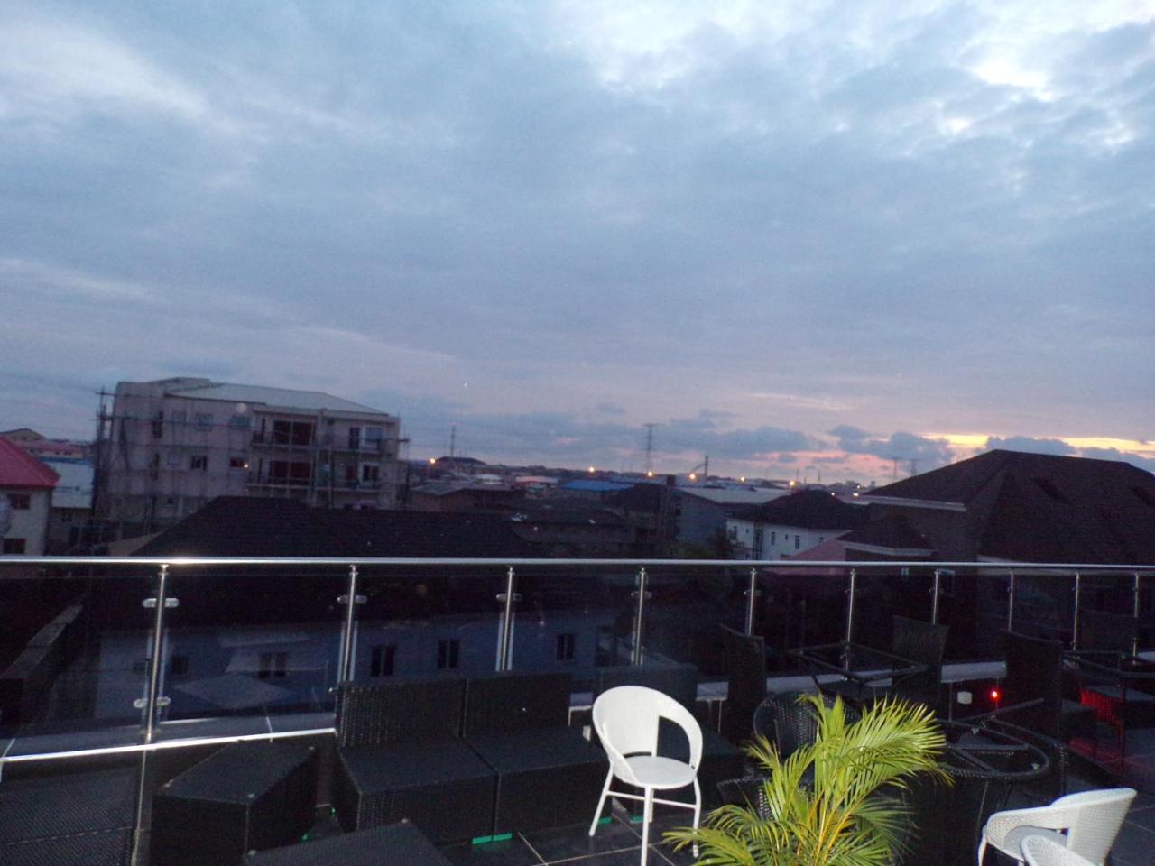 The Mayhill Lekki Bagian luar foto